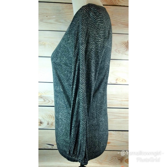 Michael Kors keyhole front leopard print top S NWT - Picture 7 of 8